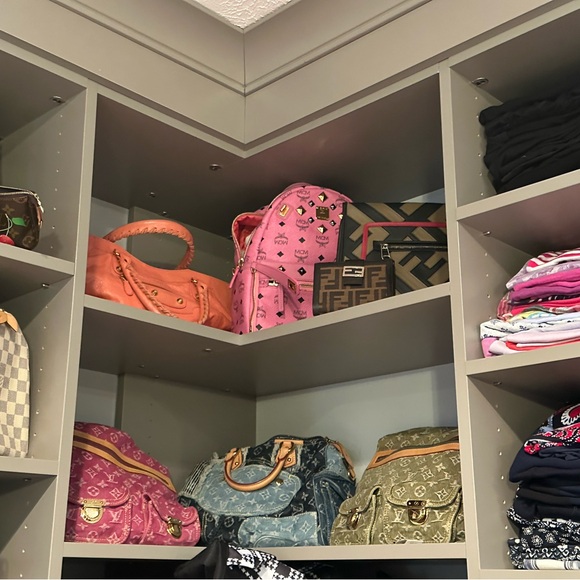 Posher Ambassador II Susan. Top seller. Top rated seller 5 ⭐️ 1 day shipping - Picture 11 of 13